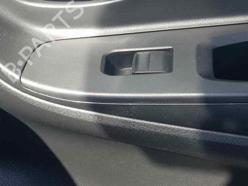 right-front-window-switch-toyota-yaris-_p15_-2013-25443676 main image
