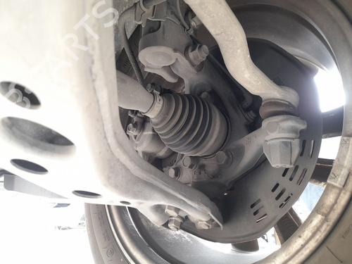 Used Right front steering knuckle Right front steering knuckle TOYOTA COROLLA Saloon (_E21_) 1.8 VVTi Hybrid (ZWE211, MZEA12) (98 hp) 36498450 36498450