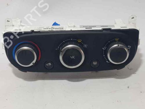 Used Climate control RENAULT CLIO IV (BH_) [2012-2021]  8152099