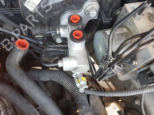 Used Brake master cylinder Brake master cylinder FIAT CROMA (194_) 1.9 D Multijet (194AXB1B) (120 hp) 33466267 33466267