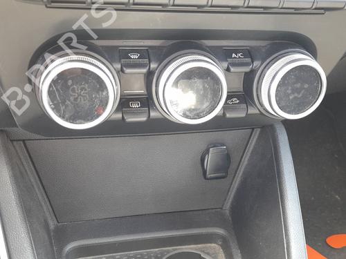 Used Climate control Climate control DACIA DUSTER (HM_) 1.6 SCe 115 (HMM1) (115 hp) 34629596 34629596