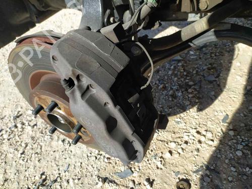 Used Left front brake caliper LAND ROVER RANGE ROVER SPORT I (L320) [2005-2013]  22640197