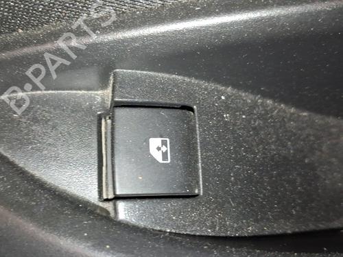 Pulsantiera posteriore destra Pulsantiera posteriore destra OPEL ASTRA K (B16) 1.4 Turbo (68) (125 hp) 39731914 39731914