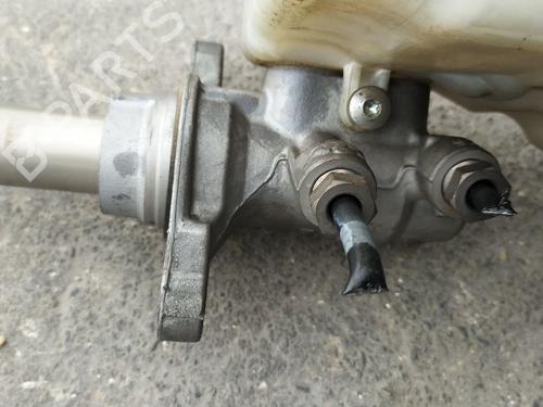 Used Brake master cylinder Brake master cylinder FORD FOCUS III 1.0 EcoBoost (125 hp) 32725608 32725608