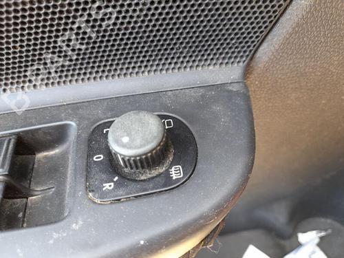 Left front window switch VW GOLF V (1K1) 1.4 TSI | BP29729888I27 