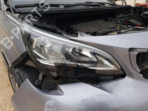 Right headlight PEUGEOT 3008 II SUV (MC_, MR_, MJ_, M4_) 1.2 THP/ PureTech 130 (MRHNSM, MRHNSU, MRHNSJ, MRHNYW,... | BP29455567C29 