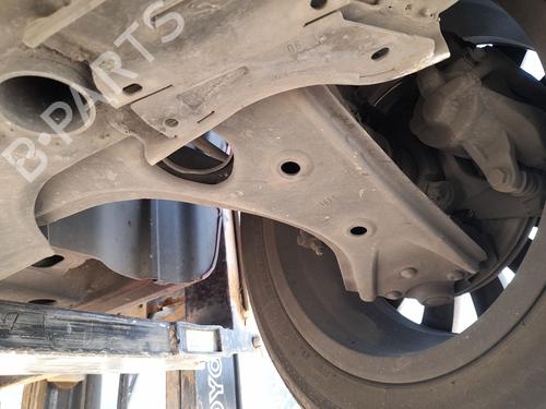 Used Left front suspension arm FIAT 500L (351_, 352_) 1.4 (199LYB1B) (95 hp) 26525499