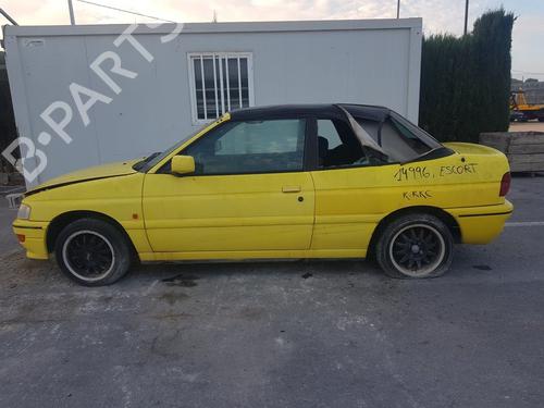 Brugte FORD ESCORT VI Convertible (ALL) 1.8 16V XR3i (105 hp) 1514627