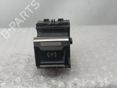 Handrem PEUGEOT 3008 II SUV (MC_, MR_, MJ_, M4_) 1.2 THP/ PureTech 130 (MRHNSM, MRHNSU, MRHNSJ, MRHNYW,... (131 hp) 24673071