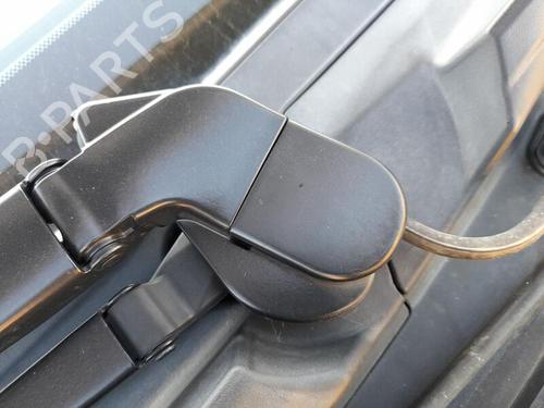 Used Front wiper motor TOYOTA YARIS (_P13_) 1.5 (NSP131_) (112 hp) 30001927