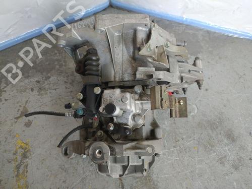 gearbox-fiat-tipo-saloon-356_-357_-2015-27464846 main image