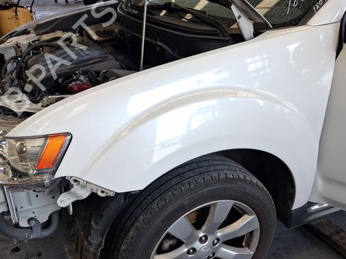left-front-fenders-mitsubishi-outlander-ii-van-cw_w-2006-2007-2008-2009-2010-2011-2012-38517168 main image