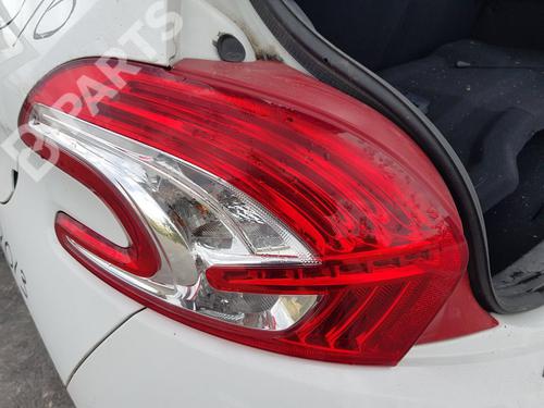 Used Left taillight Left taillight PEUGEOT 208 I (CA_, CC_) 1.6 HDi (92 hp) 11127634 11127634