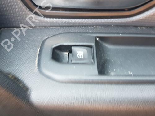 Used Right front window switch Right front window switch RENAULT EXPRESS Box Body/MPV 1.5 Blue dCi 75 (F6AA) (75 hp) 33626139 33626139