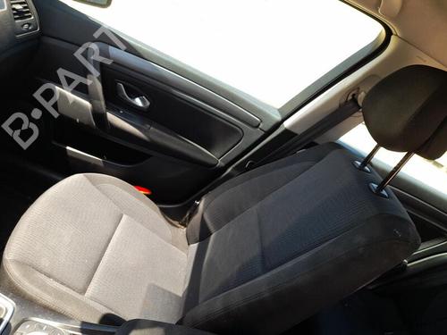 Used Right front seat RENAULT LAGUNA III (BT0/1) 1.5 dCi (BT00, BT0A, BT0T, BT1J) (110 hp) 26434758
