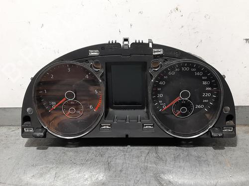 Used Instrument cluster VW PASSAT B7 (A32, A33) [2011-2020]  9808090