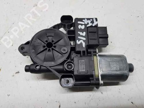 Rudehejsemotor bagstkærm venstre SEAT LEON (5F1) [2012-2021]  6157001
