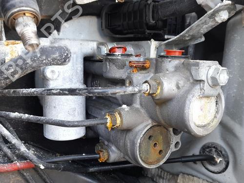 Used Brake master cylinder Brake master cylinder TOYOTA COROLLA Estate (_E21_) 1.8 Hybrid (ZWE211) (98 hp) 33622395 33622395