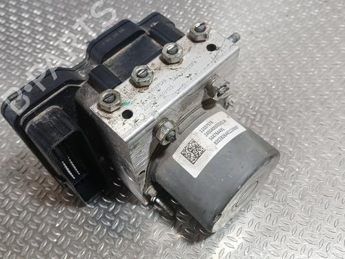 abs-pump-mg-mg-zs-suv-azs1-2017-29976998 main image