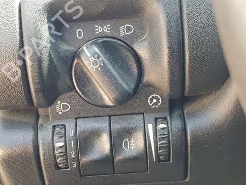 Used Headlight switch OPEL VECTRA B (J96) [1995-2004]  19407402