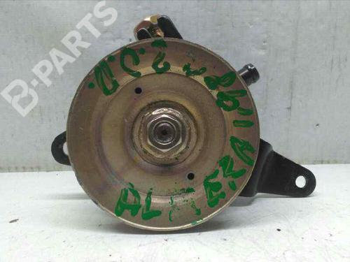 Used Steering pump NISSAN ALMERA I Hatchback (N15) 2.0 GTi (143 hp) 7476784