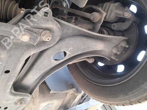 left-front-suspension-arm-citroen-c3-ii-sc_-2009-37217457 main image