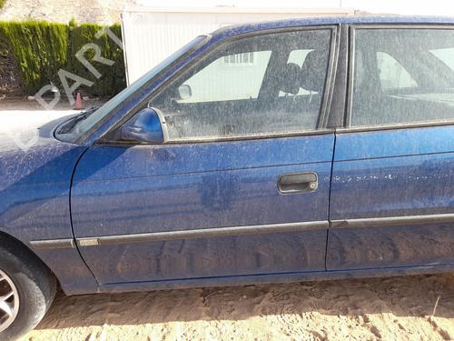 Used Left front door OPEL ASTRA F Hatchback (T92) 1.4 i 16V (F08, M08, F68, M68) (90 hp) 26722385