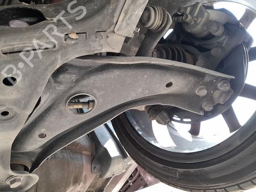 left-front-suspension-arm-toyota-yaris-_p21_-_pa1_-_ph1_-2020-37183620 main image