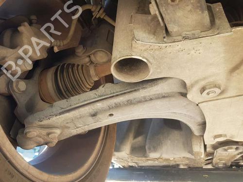 Højre fortil bærearm RENAULT MEGANE III Coupe (DZ0/1_) [2008-2016]  22970949