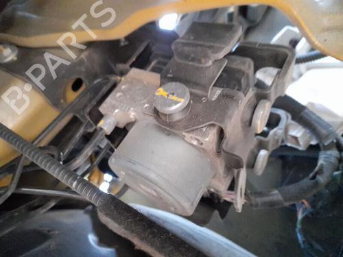 Pompe ABS PEUGEOT 208 II (UB_, UP_, UW_, UJ_) 1.2 PureTech 100 (101 hp) 28143752