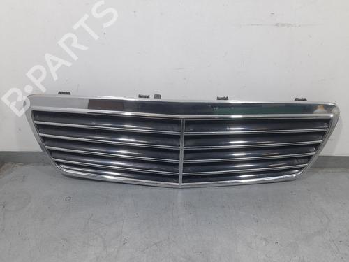 Used Grille Grille MERCEDES-BENZ CLK (C208) CLK 200 Kompressor (208.345) (192 hp) 32783392 32783392