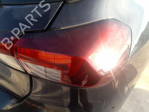 Used Right taillight OPEL CORSA F (P2JO) 1.2 (68) (101 hp) 31622567
