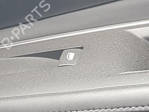Used Right front window switch PEUGEOT 3008 II SUV (MC_, MR_, MJ_, M4_) 1.2 THP/ PureTech 130 (MRHNSM, MRHNSU, MRHNSJ, MRHNYW,... (131 hp) 29528127