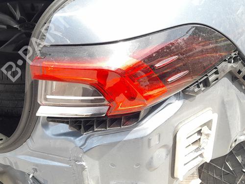 Used Right taillight Right taillight TOYOTA COROLLA Saloon (_E21_) 1.8 VVTi Hybrid (ZWE211, MZEA12) (98 hp) 36498454 36498454