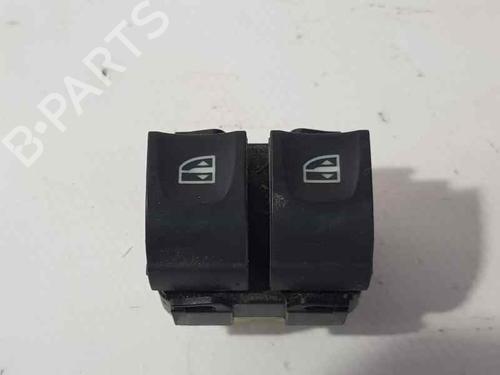 Used Left front window switch RENAULT CLIO IV (BH_) 1.2 16V (73 hp) 8200026