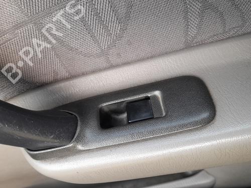 Used Right front window switch NISSAN PRIMERA Hatchback (P11) 2.0 TD (90 hp) 31014958