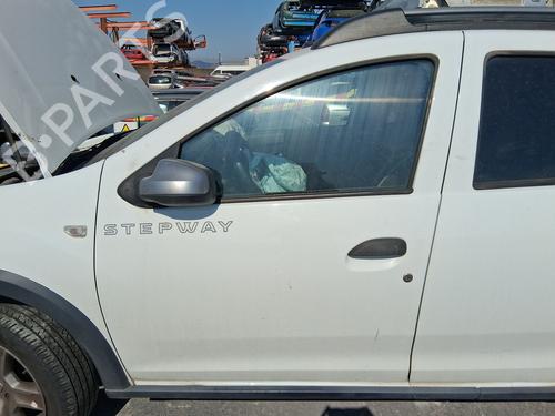 Used Left front door Left front door 37664632 37664632