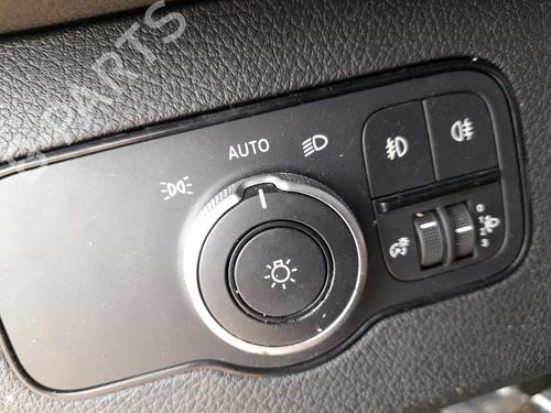 Forlygtekontakt MERCEDES-BENZ SPRINTER 3,5-t Van (B907, B910) 314 CDI RWD (907.631, 907.633, 907.635, 907.637) (143 hp) 26597264