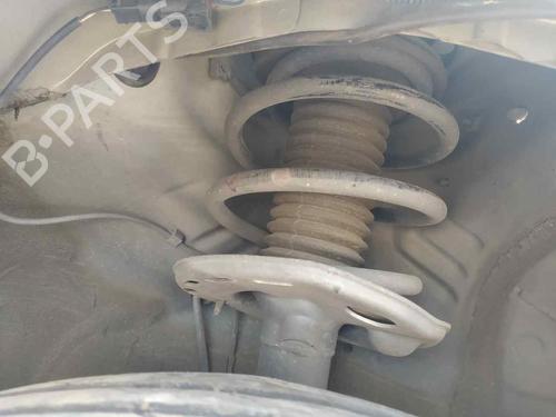 Used Right front shock absorber TOYOTA AURIS (_E15_) 1.8 Hybrid (ZWE150_, ZWE150R) (136 hp) 26501438
