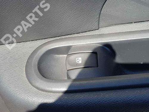 Used Right front window switch Right front window switch RENAULT TWINGO II (CN0_) 1.2 16V (CN04, CN0B) (75 hp) 8383473 8383473