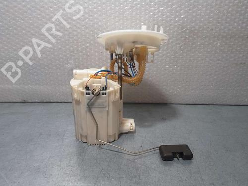 Used Fuel pump AUDI A4 B8 (8K2) 2.0 TDI (136 hp) 18009885