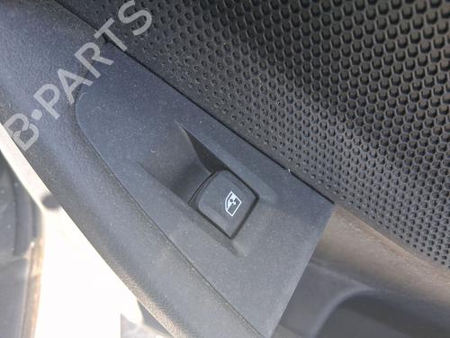 Used Right rear window switch Right rear window switch BMW 1 (F40) 116 d (116 hp) 33434424 33434424