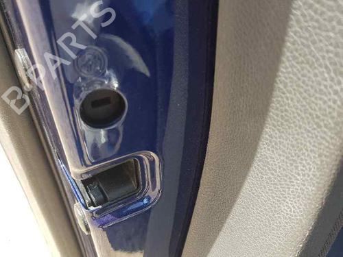 Cerradura puerta trasera izquierda VW GOLF V (1K1) 1.9 TDI (105 hp) 25735611