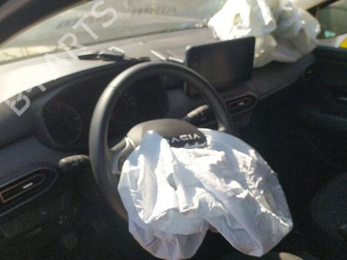 Fælk DACIA SANDERO III 1.0 TCe 90 | BP32524782C45