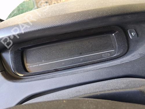 instrument-cluster-renault-zoe-bfm_-2012-38302882 main image