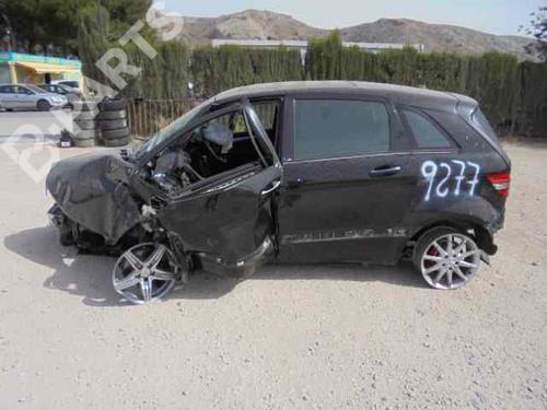 MERCEDES-BENZ B-CLASS Sports Tourer (W245)  B 200 CDI (245.208)  24698