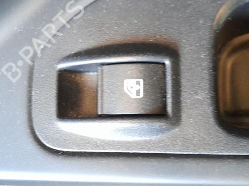 Used Right rear window switch Right rear window switch 37218272 37218272