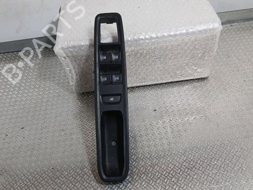 Left front window switch DACIA SANDERO III 1.0 TCe 90 | BP37800331I27 - Image 1