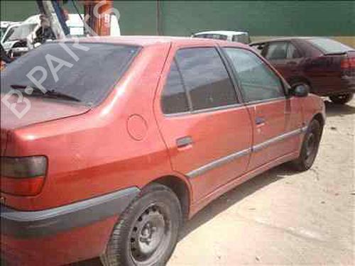 Right taillight PEUGEOT 306 Hatchback (7A, 7C, N3, N5)  | BP31078C35 