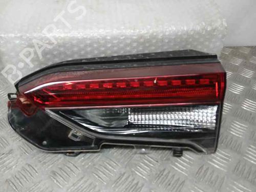 right-taillight-toyota-rav-4-v-_a5_-_h5_-25-hybrid-awd-axah54-interior-2018-22974393 main image